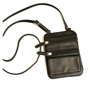 Small womens black purse. Gently used